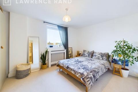 1 bedroom flat for sale, Perkins Gardens, Ickenham, UB10