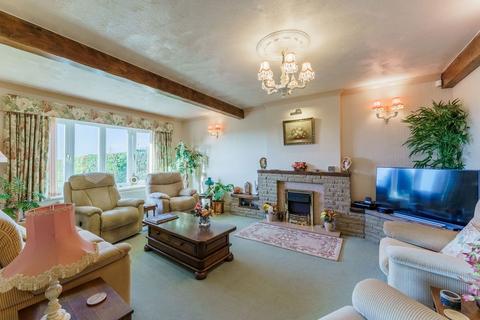 3 bedroom detached bungalow for sale, Kellington Lane, Eggborough DN14