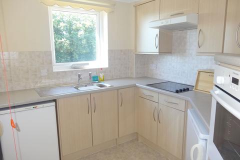 1 bedroom flat for sale, Byron Court, Stockbridge Road, Chichester, West Sussex, PO19 8ES