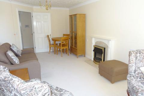 1 bedroom apartment for sale, Byron Court, Stockbridge Road, Chichester, West Sussex, PO19 8ES