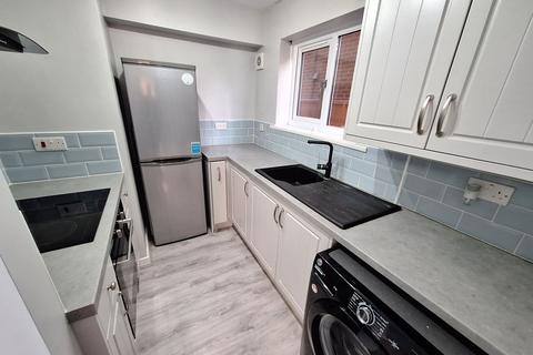 2 bedroom maisonette for sale, Sheringham Close, Nuneaton, CV11 6SR