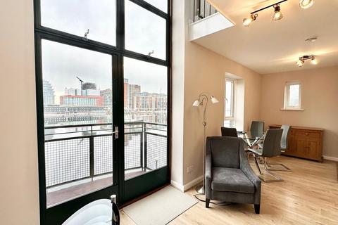 3 bedroom apartment for sale, Clivedon House, Fitzwilliam Mews, London E16