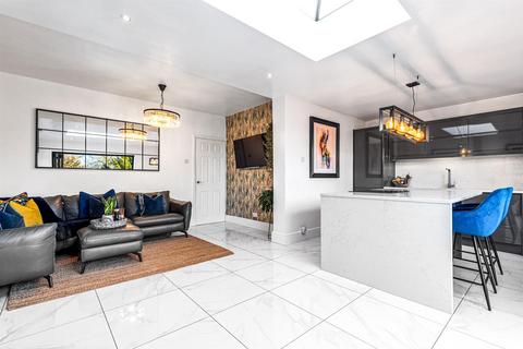24 Beeby Road, Scraptoft, Leicester, LE7 9SG