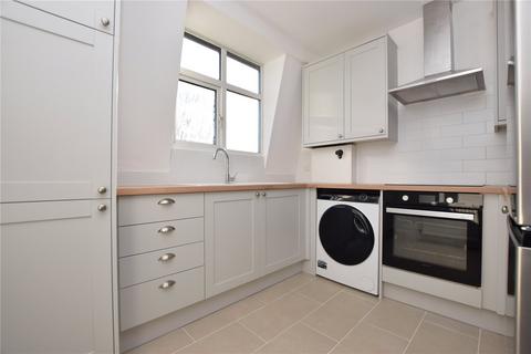 2 bedroom apartment to rent, Churchfields, London, E18