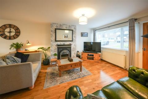 37 Brackenridge, Burnopfield, Newcastle Upon Tyne, NE16 6LH