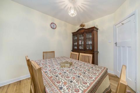 3 bedroom maisonette for sale, Page Street, London NW7