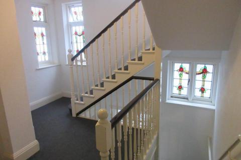 2 bedroom flat for sale, Clifftown Parade, Southend On Sea
