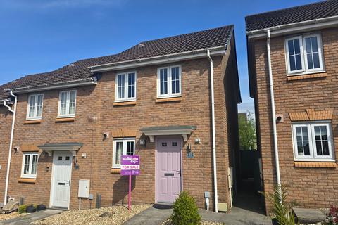 81 Cae Morfa, Skewen, Neath, SA10 6EE