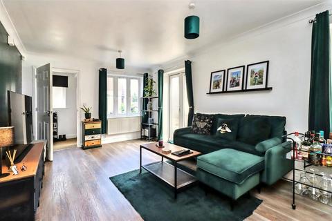 10 Central Way, Clevedon, BS21 6SY