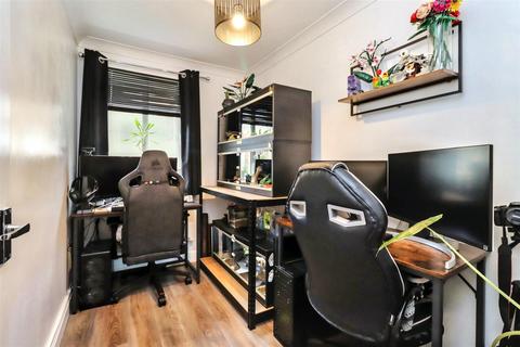 10 Central Way, Clevedon, BS21 6SY