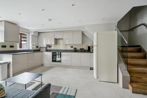 4 bedroom detached house to rent, Friars Mead, London, E14