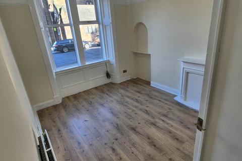 2 bedroom flat to rent, Dixon Road, Govanhill