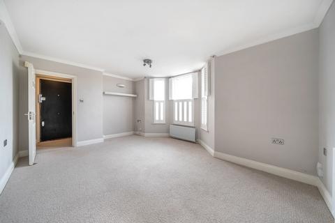 2 bedroom apartment for sale, Riverside Apartments, 98 Thames Street, Weybridge