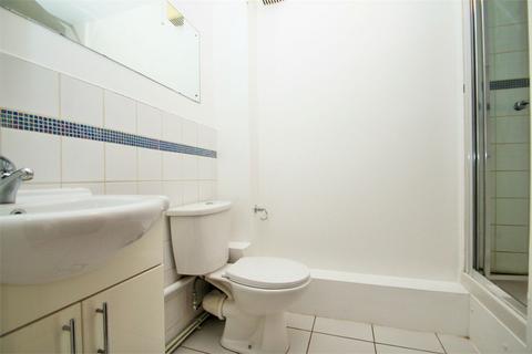 Studio to rent, Clarkes Drive, Uxbridge