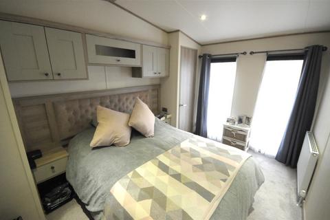 2 bedroom park home for sale, St. John's Road, Whitstable, Kent