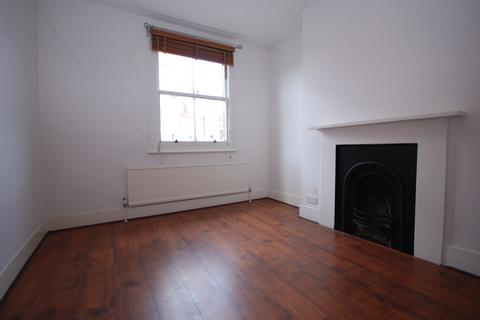 2 bedroom detached house to rent, Offley Road, London SW9