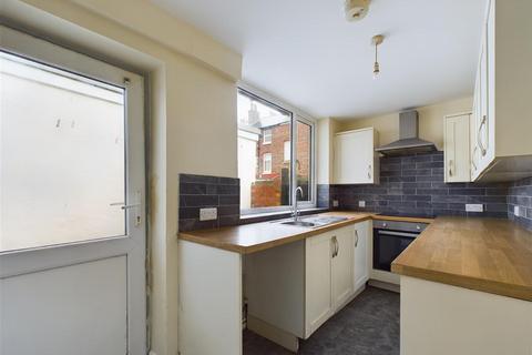 3 bedroom terraced house for sale, Nelson Street, Scarborough