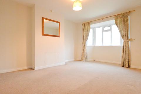 2 bedroom maisonette to rent, Beech Road, St Albans, AL3