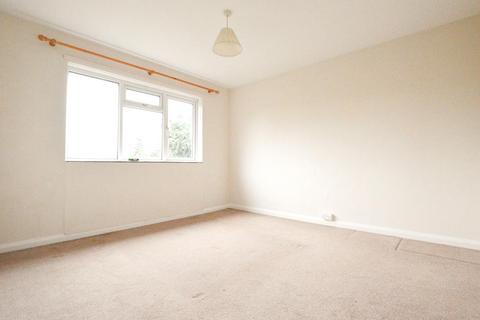 2 bedroom maisonette to rent, Beech Road, St Albans, AL3