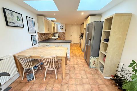 11 Burnaston Road, Hall Green, Birmingham, B28 8DH