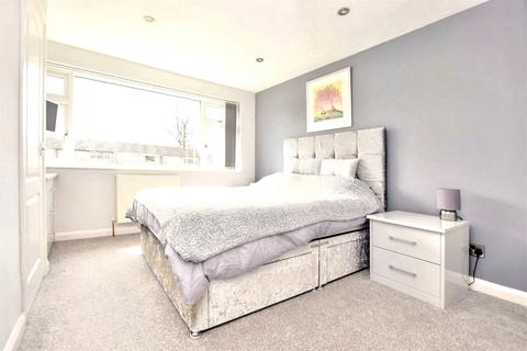 2 bedroom terraced house for sale, Holly Road, Boston Spa, Wetherby, West Yorkshire