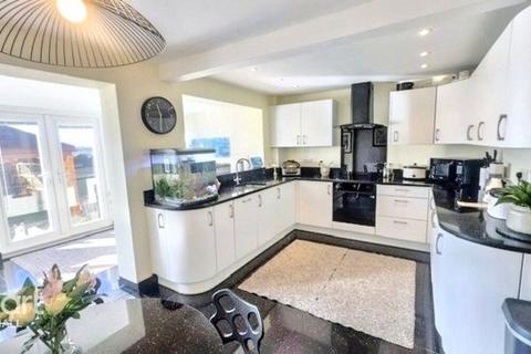 3 bedroom semi-detached house for sale, Main Street, Nottingham