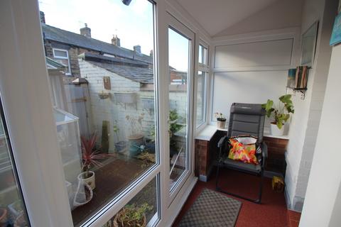 9 Gordon Street, Springhead, Oldham, OL4 4QE