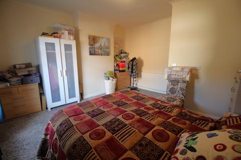 9 Gordon Street, Springhead, Oldham, OL4 4QE
