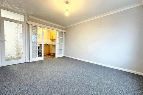 1 bedroom flat for sale, Margaret Court, South Coast Road, Peacehaven, BN10 7PQ