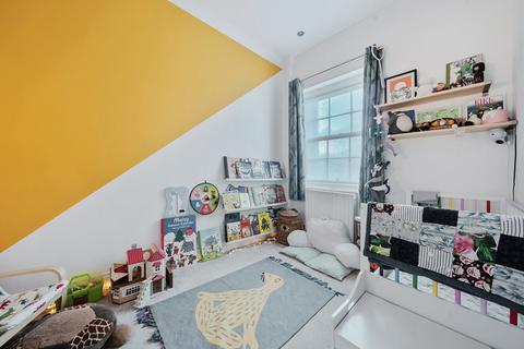 Flat 1, Royal Court, 56 Bugle Street, Southampton, SO14 2DX