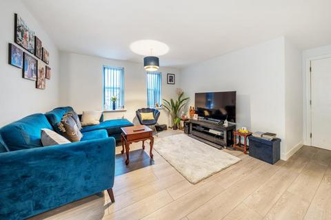 2 bedroom flat for sale, Slough Berkshire,  SL2,  SL2