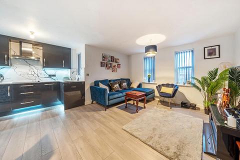 2 bedroom flat for sale, Slough Berkshire,  SL2,  SL2