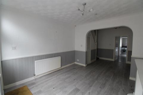 2 bedroom terraced house to rent, Belle-Vue, Middleburg Street, Hull