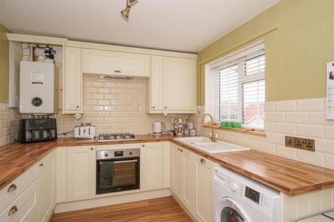 2 bedroom semi-detached house for sale, Warren Close, St. Leonards-On-Sea