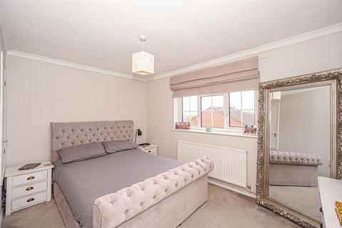 2 bedroom semi-detached house for sale, Warren Close, St. Leonards-On-Sea