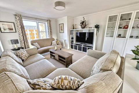 2 bedroom flat for sale, Ferndown