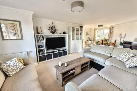 2 bedroom flat for sale, Ferndown