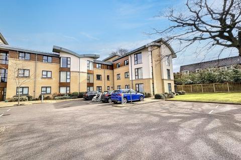 2 bedroom flat for sale, Ferndown