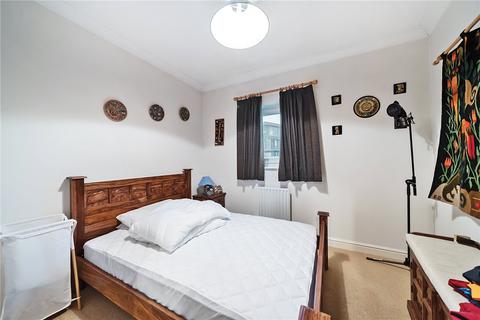 3 bedroom penthouse for sale, Woodland Crescent, London SE16