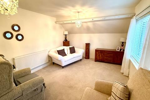 2 bedroom apartment for sale, Pond Farm Close, Duston, Northampton,  NN5 6JQ