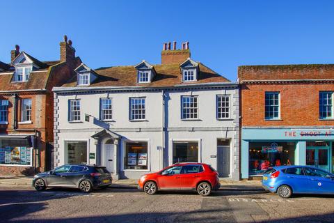 3 bedroom apartment to rent, North Street, Chichester, West Sussex, PO19