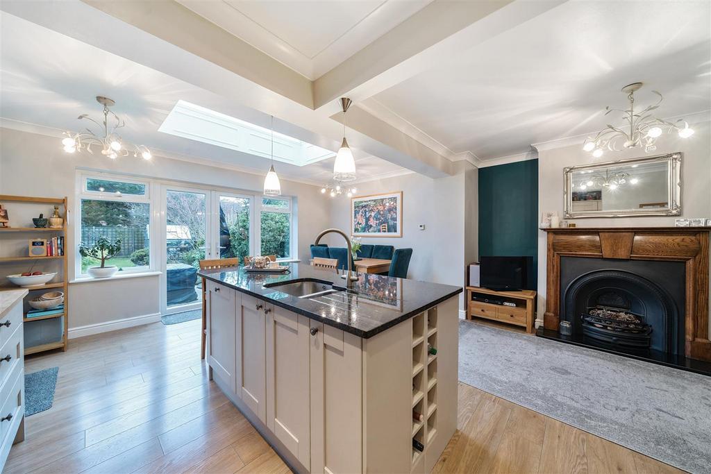 Kitchen/Family Room
