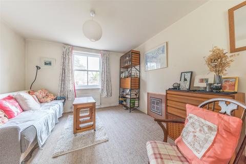 undefined, East View Court, Kendal LA9