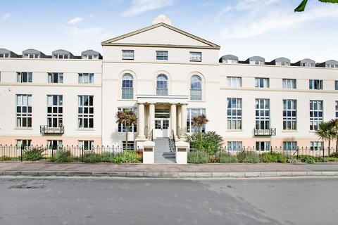 2 bedroom apartment for sale, Den Crescent, Royal Court, TQ14