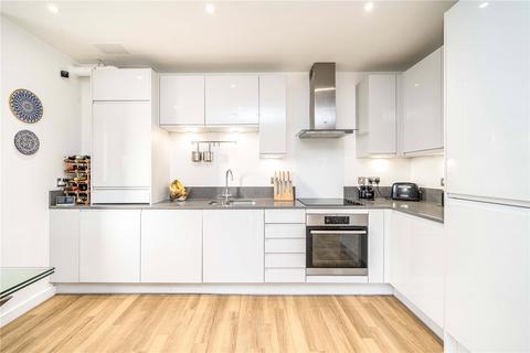 2 bedroom apartment for sale, London W3