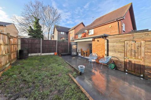 57 Ryeland Close, West Drayton, UB7 8AU