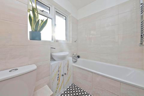57 Ryeland Close, West Drayton, UB7 8AU
