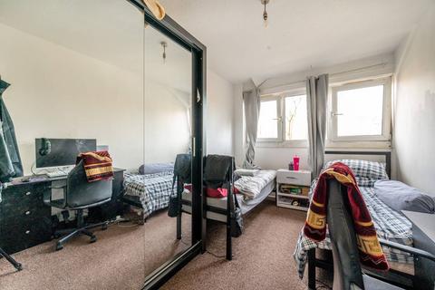 3 bedroom maisonette for sale, Maud Road E13, Plaistow, London, E13