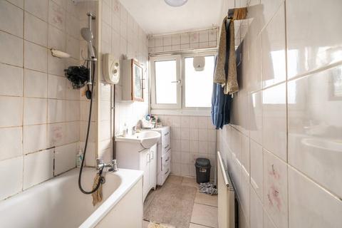 22 Maud Road, London, E13 0JU