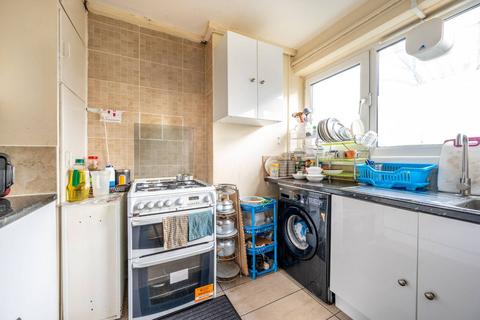 22 Maud Road, London, E13 0JU